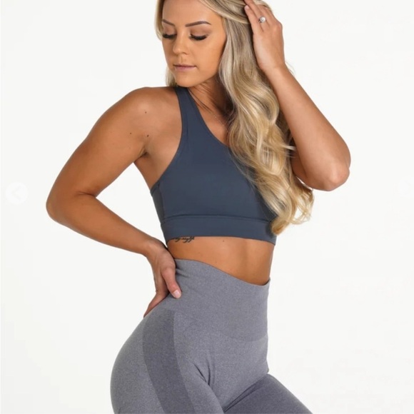 NVGTN trio sports bra size S - Picture 2 of 4